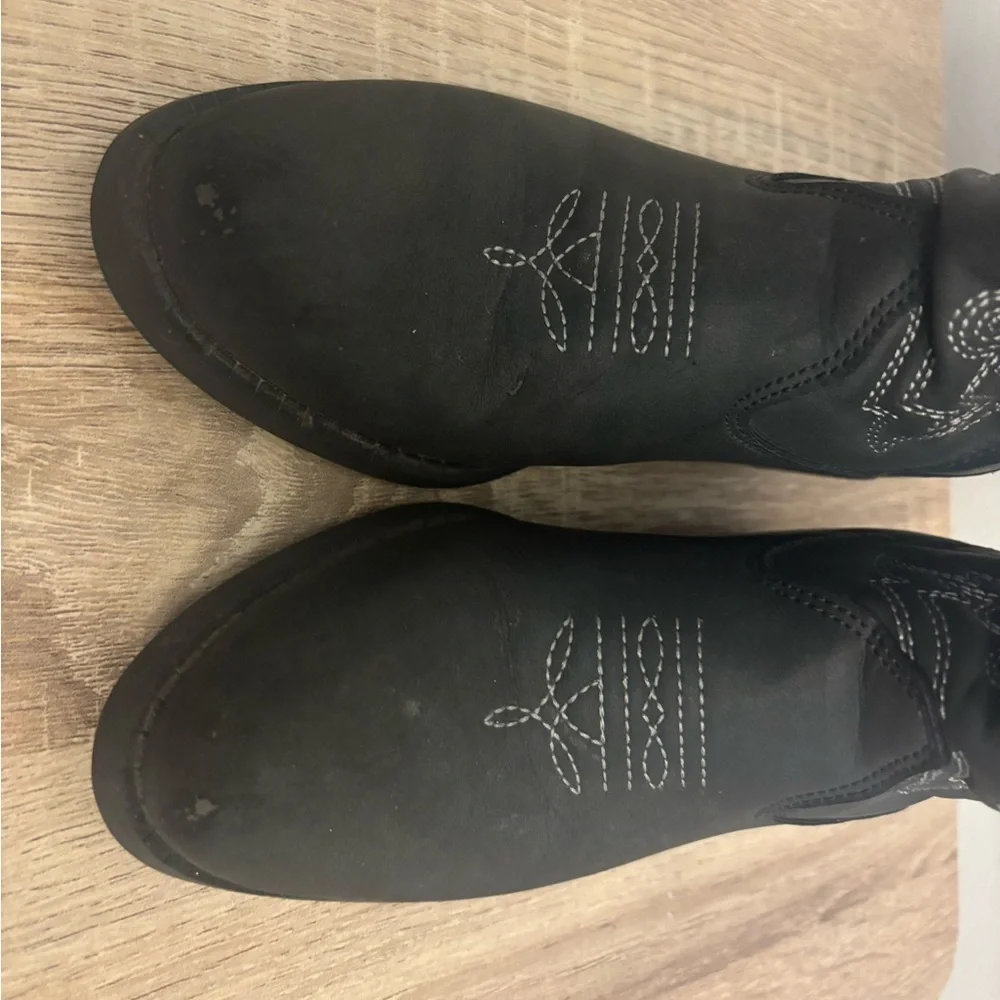 Deer stages Classic Black Cowboy Boots for kids Size 11